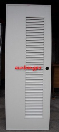 ประตูpvc เกล็ดข้างเกรด มอก.ขนาด 60x200ซม.มีทั้งสีเทาและสีครีม ประตูpvc เกล็ดข้างเกรด มอก.ขนาด 60x200ซม.มีทั้งสีเทาและสีครีม